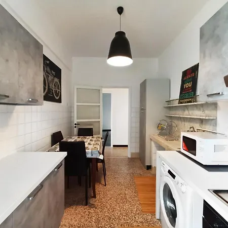 Redipuglia68 Vicino Ospedale E ジェノヴァ