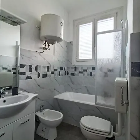 Redipuglia68 Vicino Ospedale E * ジェノヴァ